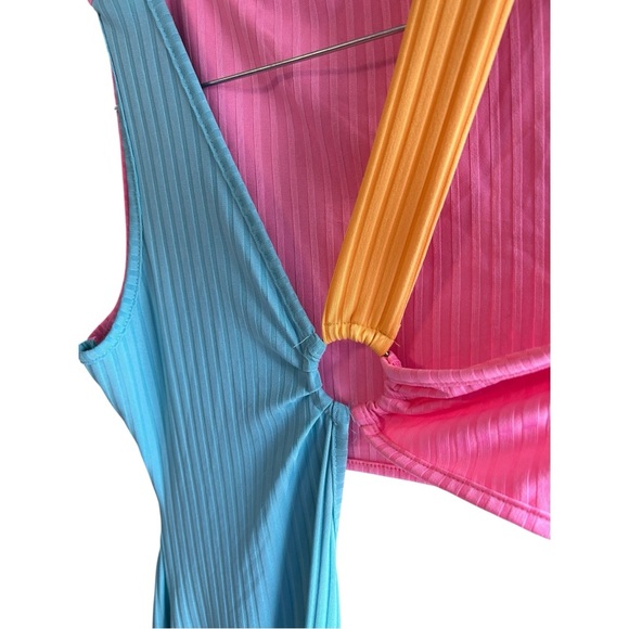 Women's blue yellow pink sleeveless ribbed cotton polyester cutout maxi dress - Picture 5 of 6